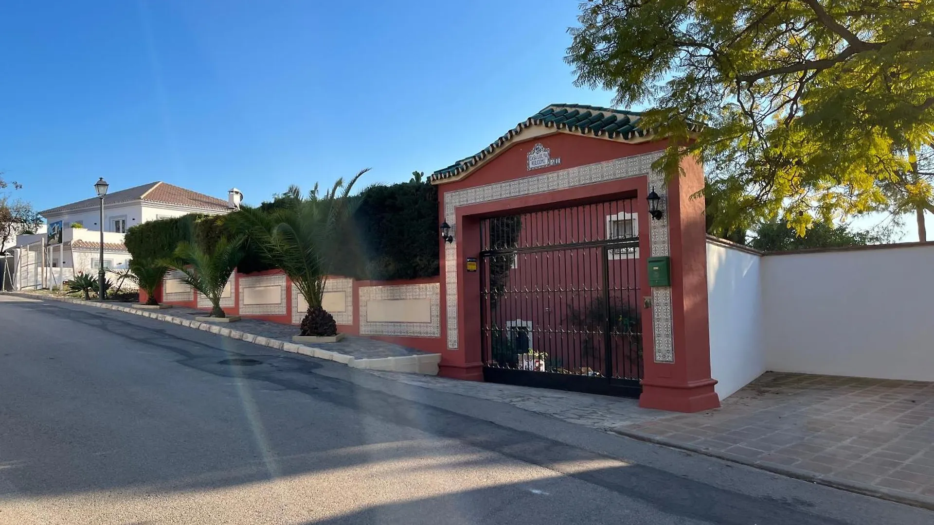 Luxurious Villa 6 Min From Beach With Sea Views Marbella