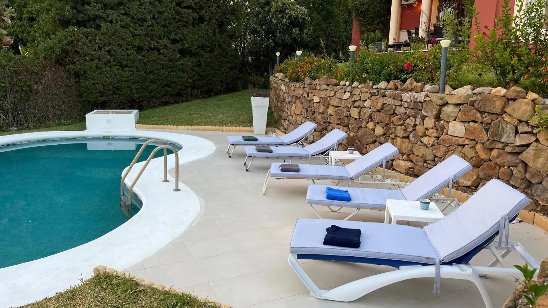 Luxurious Villa 6 Min From Beach With Sea Views Marbella İspanya
